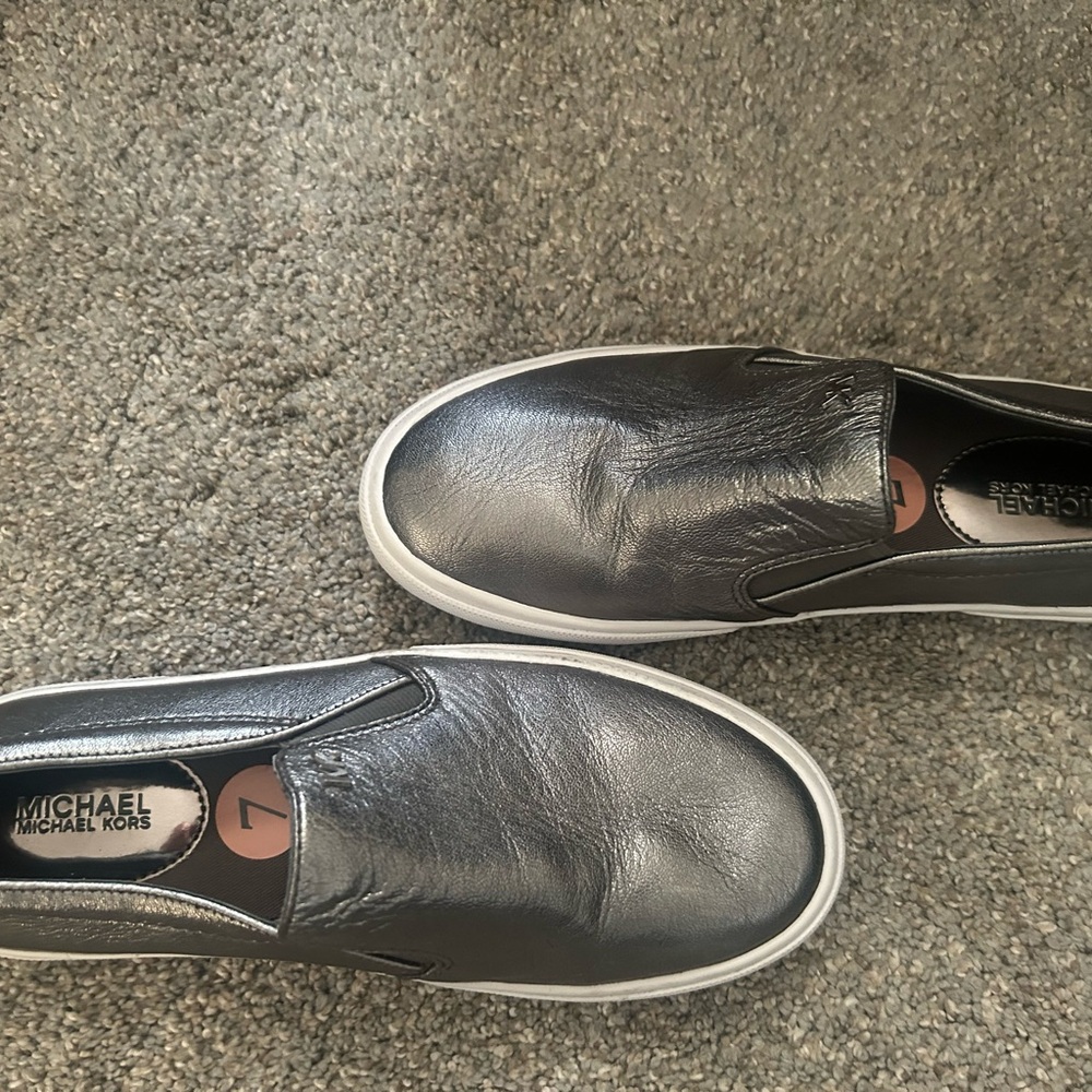 MICHAEL Michael Kors Black Slip-On Loafers women